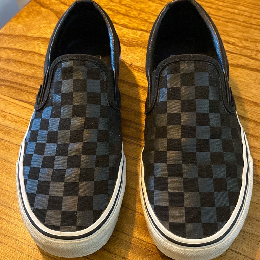Vans men’s black checkered slip on